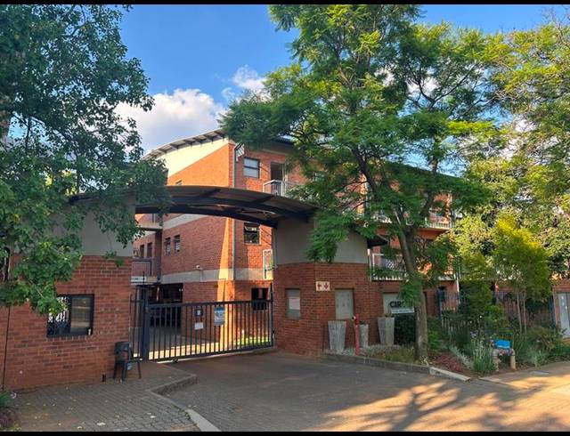 8 BEDROOM APARTMENT FOR SALE IN HATFIELD